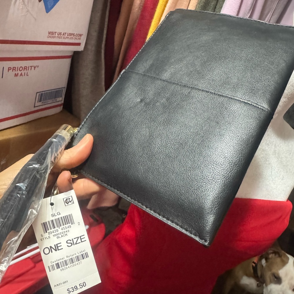 INC International Concepts Wristlet